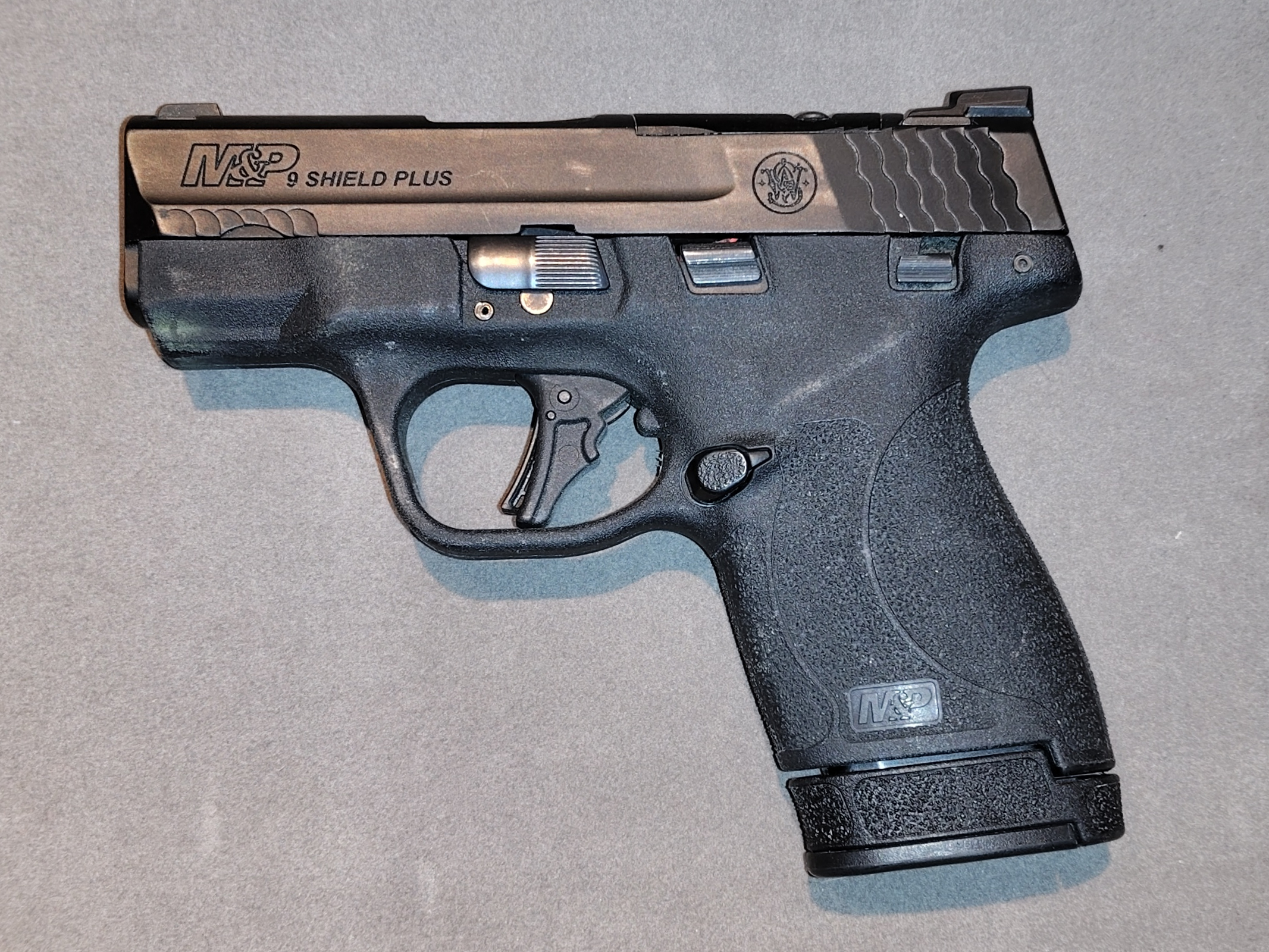 SMITH & WESSON ~ SHIELD PLUS ~ 9MM LUGER | Bass Pro Shops